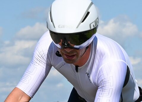 Triathlon Vroomshoop 2025 fietsers buitengebied 13:30 - 14:00 uur