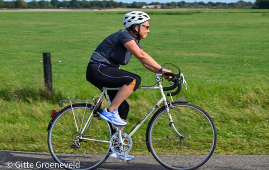 Triathlon Vroomshoop 2025 fietsers buitengebied 15.30-16.00 uur